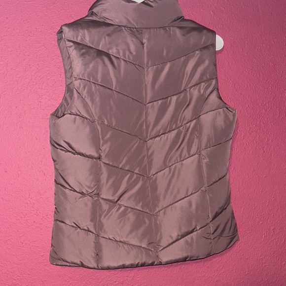 Aeropostale Mauve Puffer Vest - Picture 4 of 4